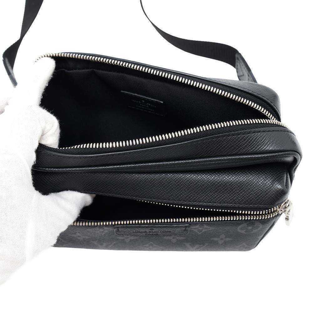 LOUIS VUITTON Black Monogram Fanny Pack - Picture 6 of 13